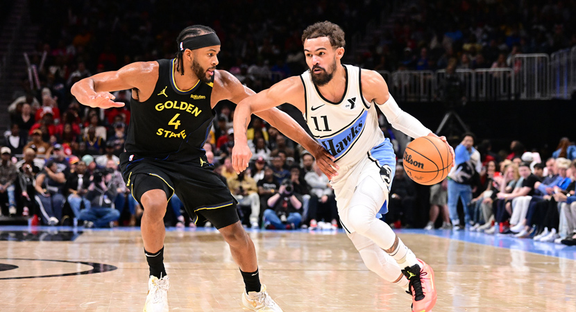 她敲响了警 她敲响了警